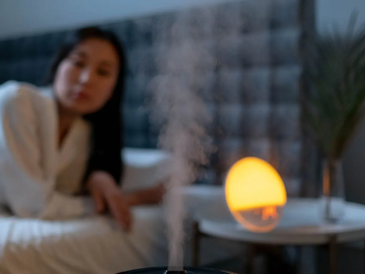 卧室加湿器使用场景